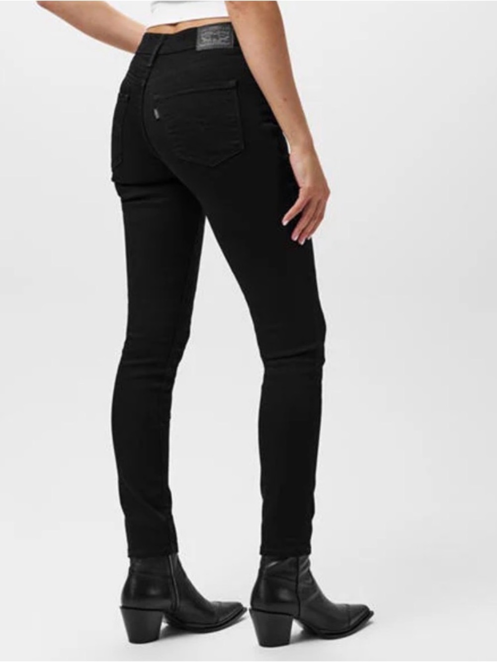 Levi’s 311 Shaping High-Rise Black Skinny Jeans Women’s Size 31